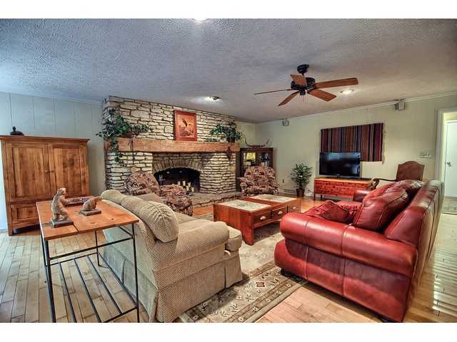 2303 Hyatts Road Delaware, OH 43015 - Photo 11 of 25 Gallery Image 11