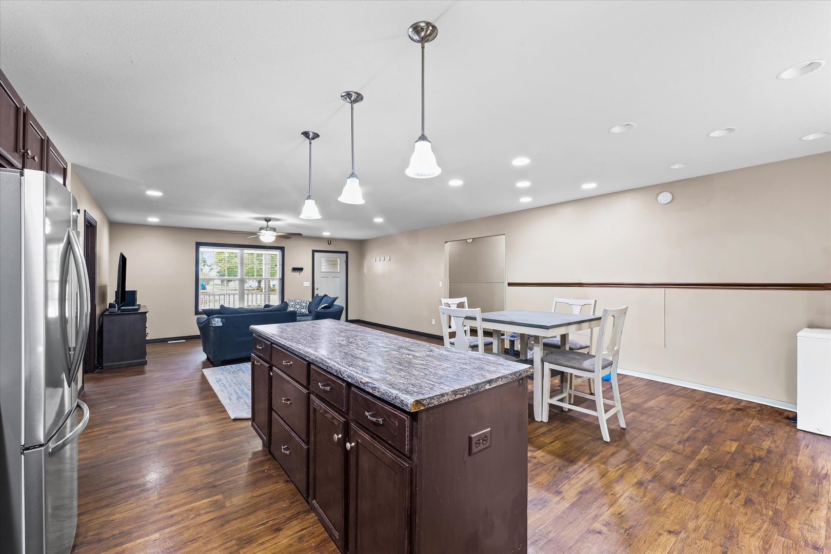 601 Curtis Road Ogden, IL 61859 - Photo 11 of 29 a kitchen with a table and chairs in it