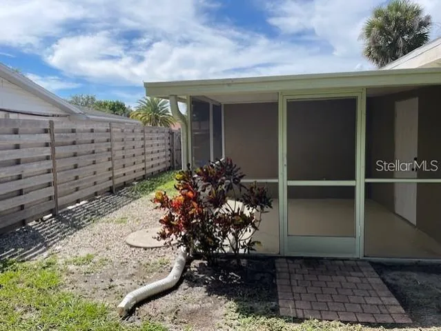 $2,700 | 2515 Clipper Ship Way, Sarasota, FL 34231