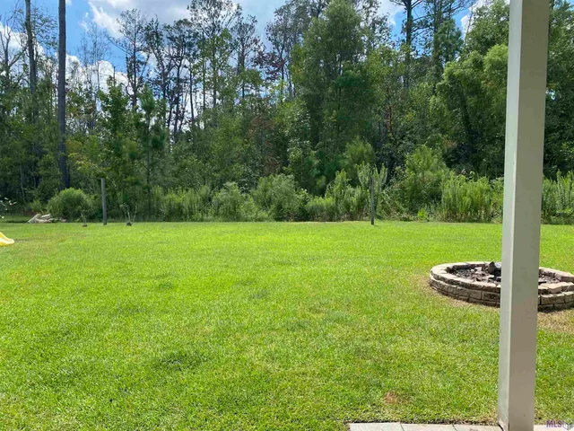 $1,850 | 13638 Cantebury Avenue, Denham Springs, LA 70726