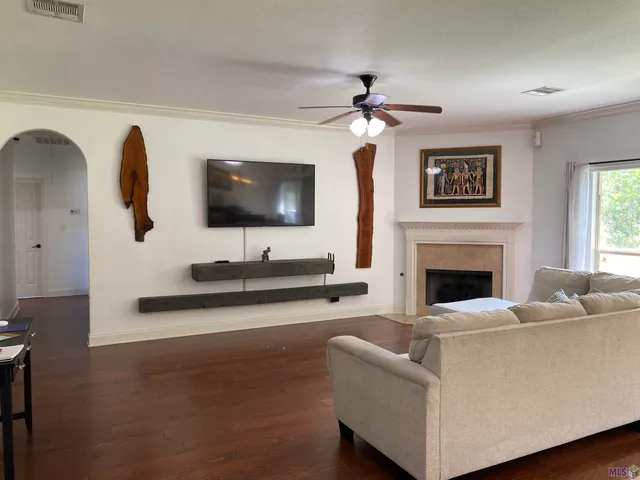 $1,850 | 13638 Cantebury Avenue, Denham Springs, LA 70726