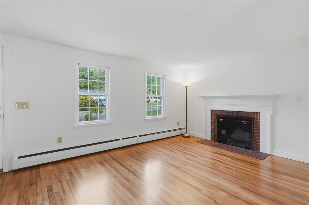 18 Forrest Road Topsfield, MA 01983 - Photo 10 of 38