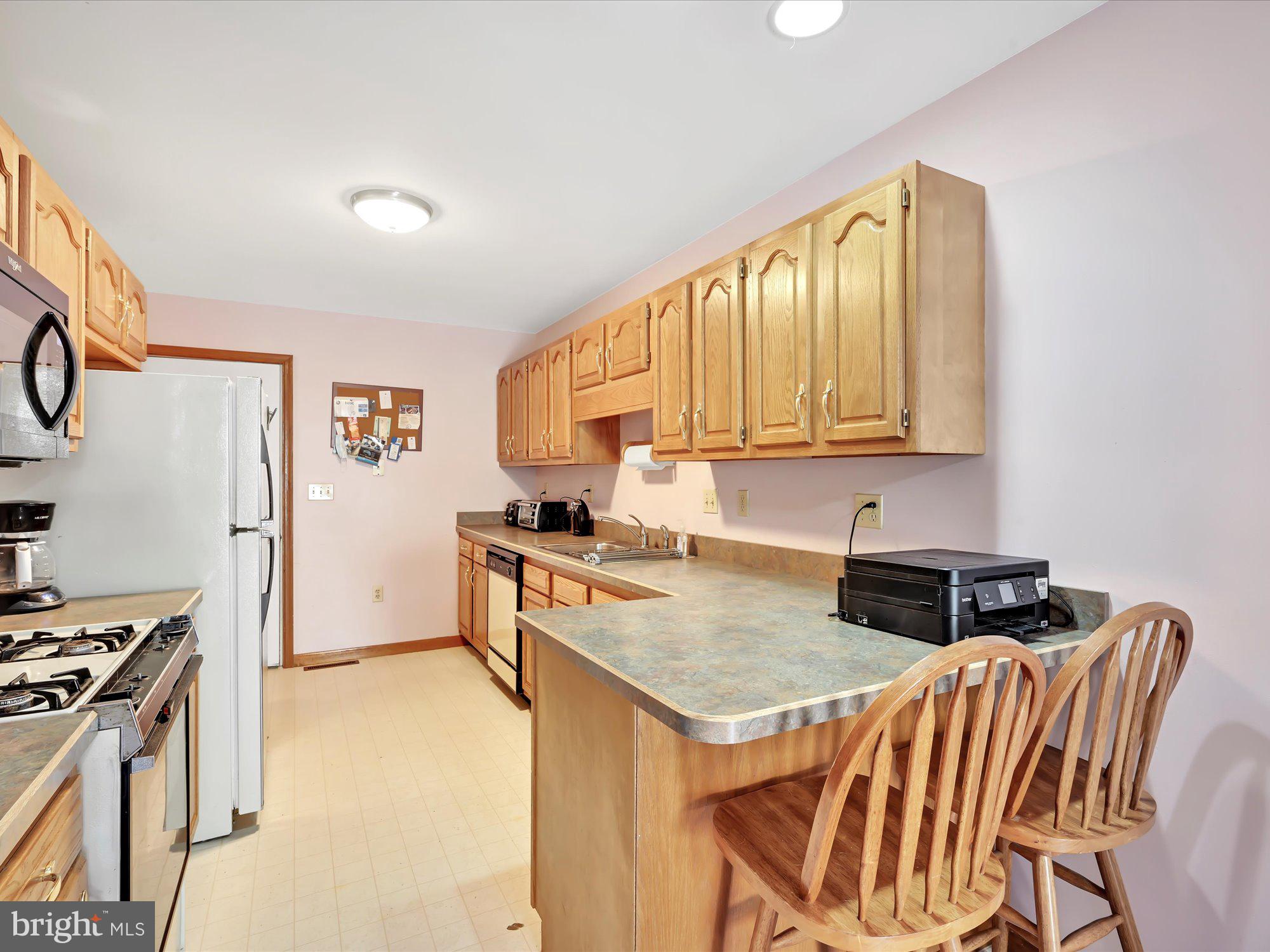 2233 Ionoff Road Harrisburg, PA 17110 - Photo 9 of 26 Gallery Image 9