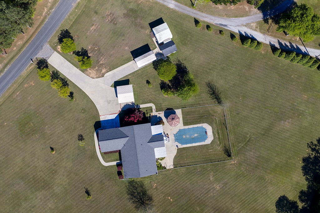 902 Olde Pucketts Ferry Road Greenwood, SC 29649 - Photo 2 of 27