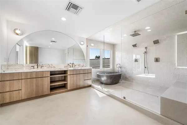 $4,950,000 | 8 Leeward Circle, Jupiter, FL 33469