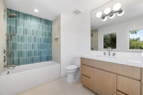 $4,950,000 | 8 Leeward Circle, Jupiter, FL 33469