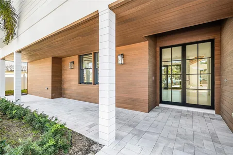 $4,950,000 | 8 Leeward Circle, Jupiter, FL 33469