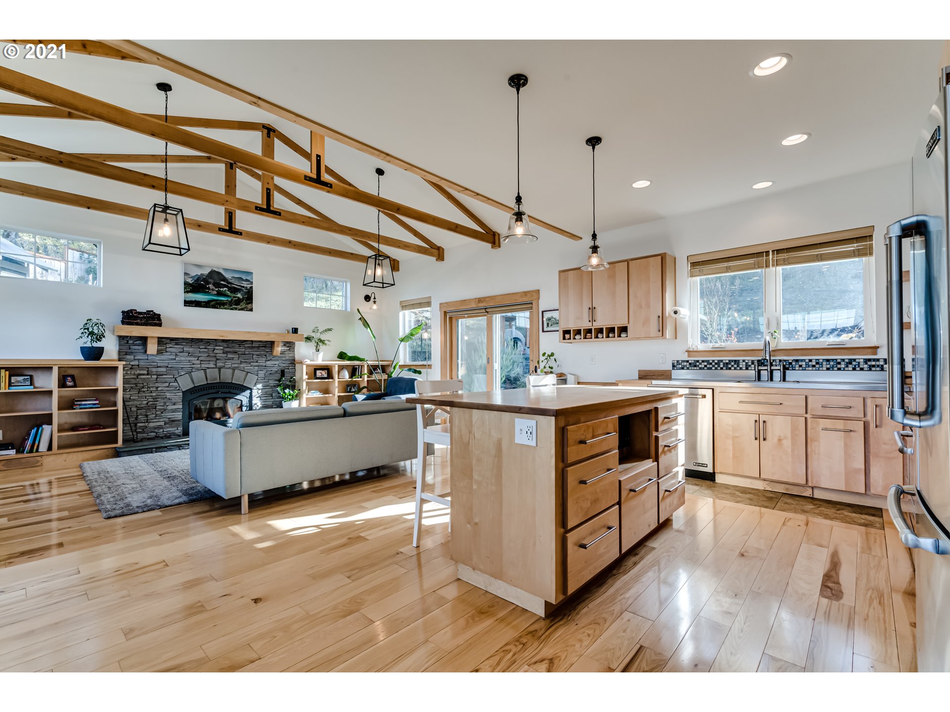 3605 Snowberry Road Eugene, OR 97403 - Photo 11 of 32 Gallery Image 11