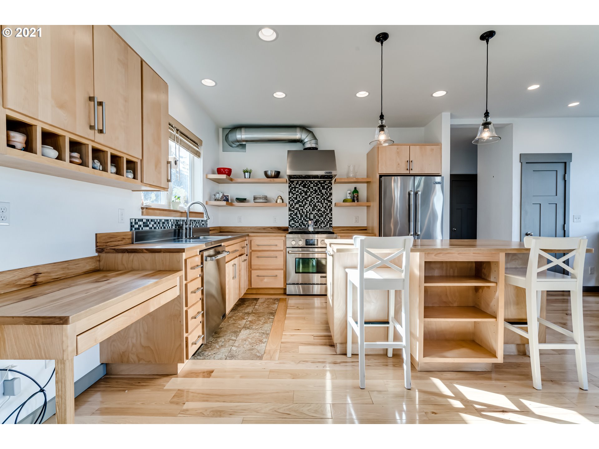 3605 Snowberry Road Eugene, OR 97403 - Photo 12 of 32 Gallery Image 12