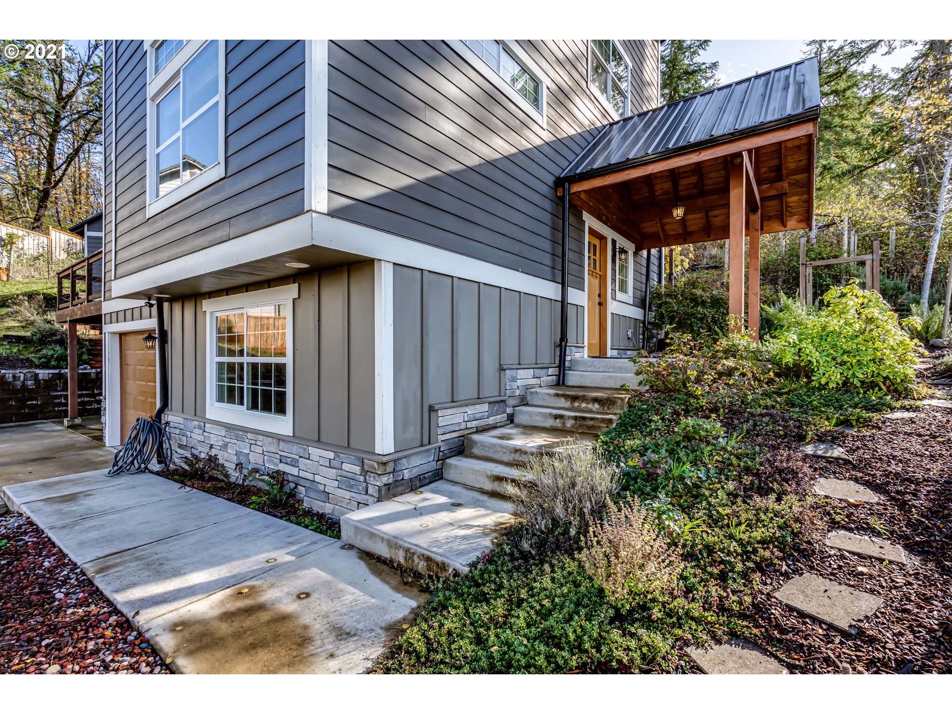 3605 Snowberry Road Eugene, OR 97403 - Photo 5 of 32 Gallery Image 5