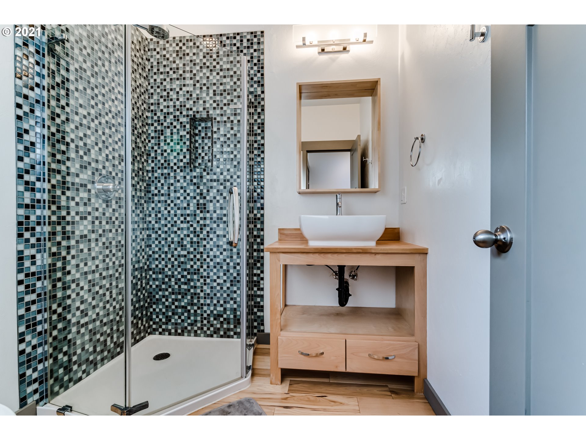 3605 Snowberry Road Eugene, OR 97403 - Photo 10 of 32 Gallery Image 10