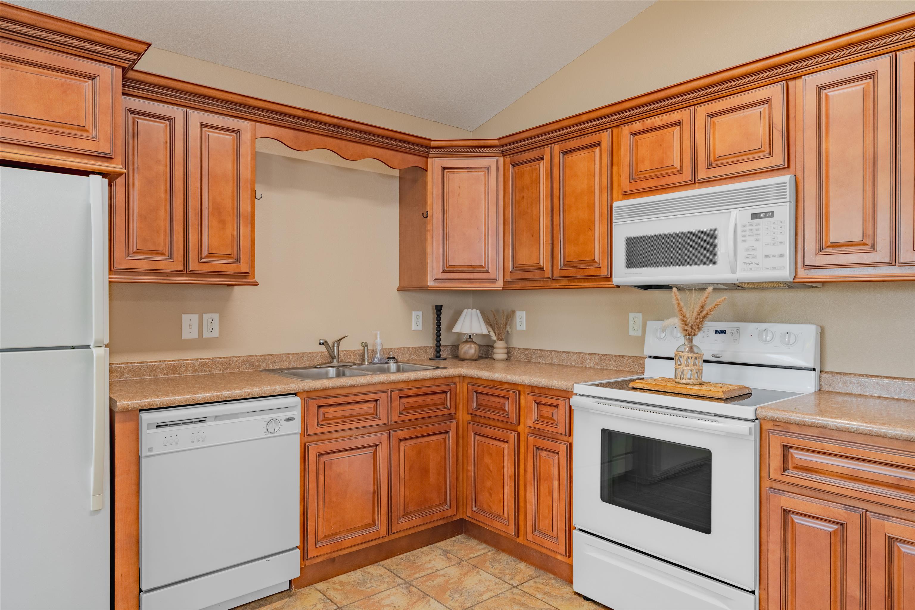 196 Leslie Lane Perry, FL 32348 - Photo 4 of 40