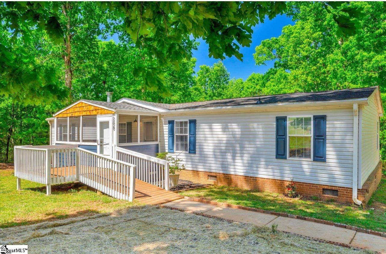 208 Tyler Court Easley, SC 29642 - Photo 23 of 26