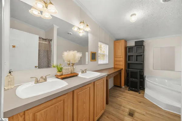$239,000 | 208 Tyler Court, Easley, SC 29642