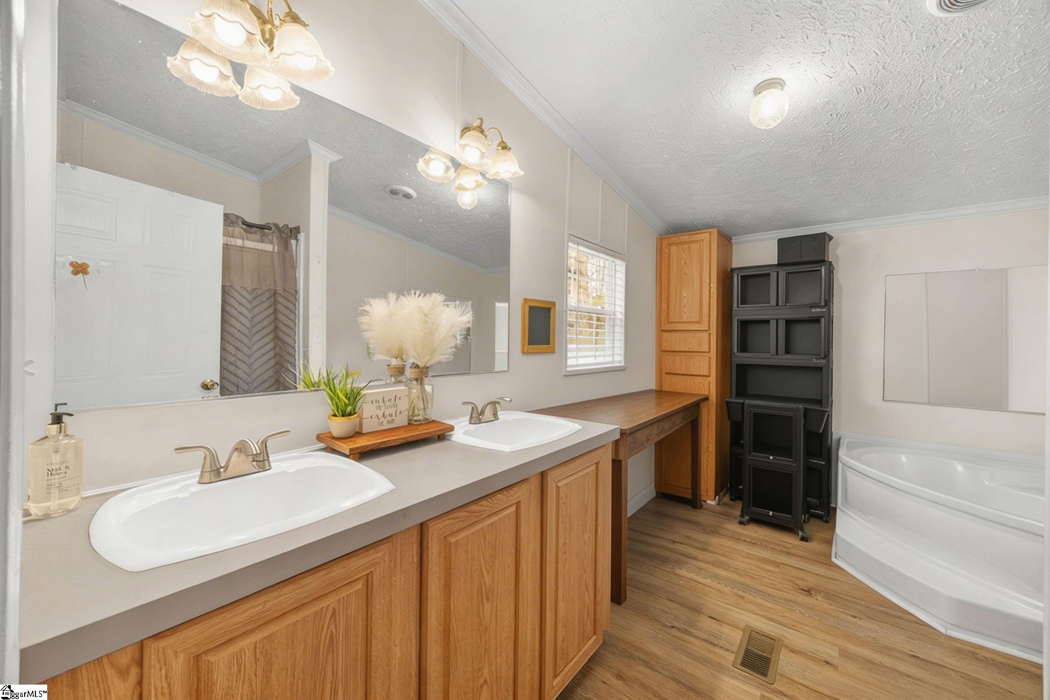 208 Tyler Court Easley, SC 29642 - Photo 9 of 26