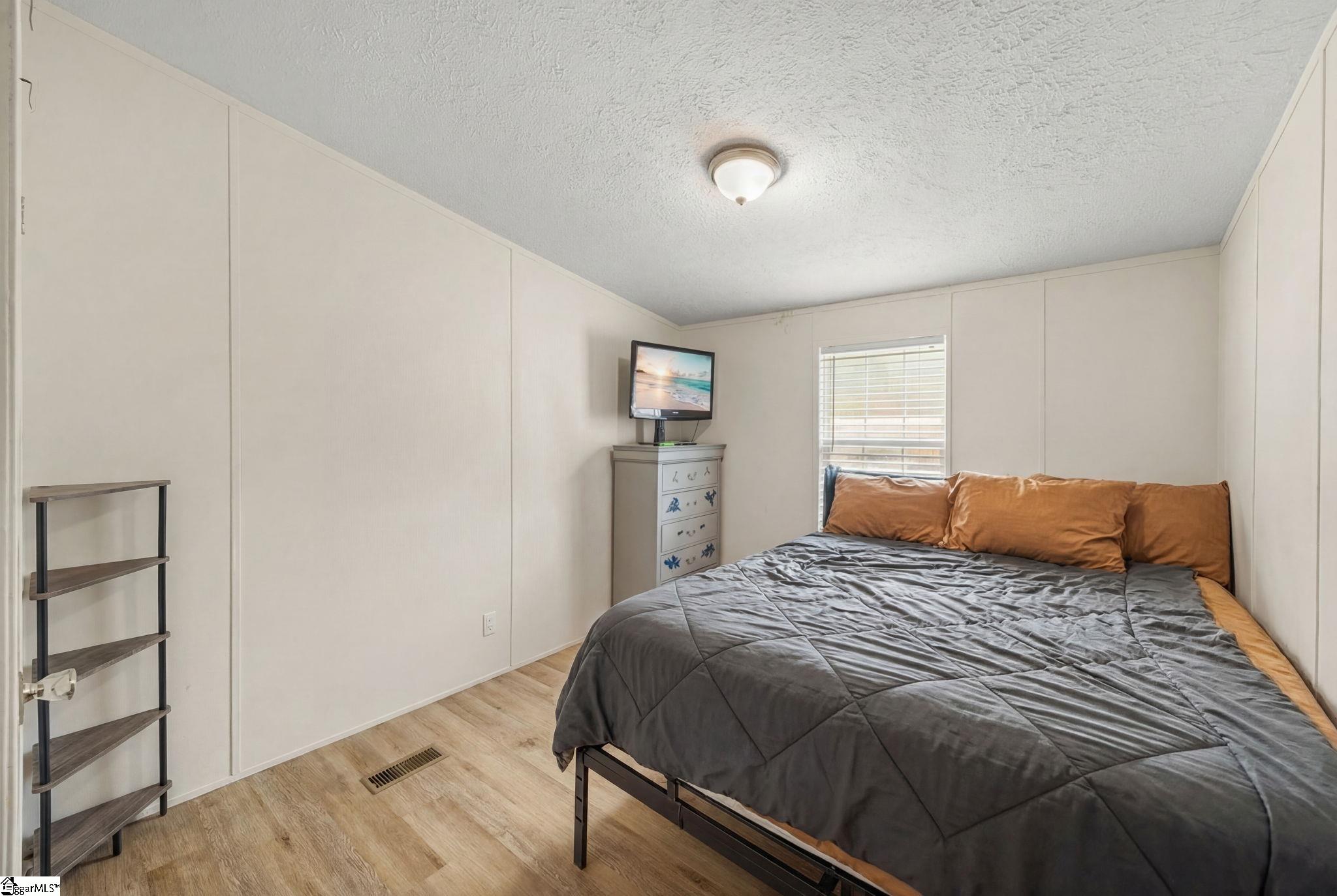 208 Tyler Court Easley, SC 29642 - Photo 10 of 26