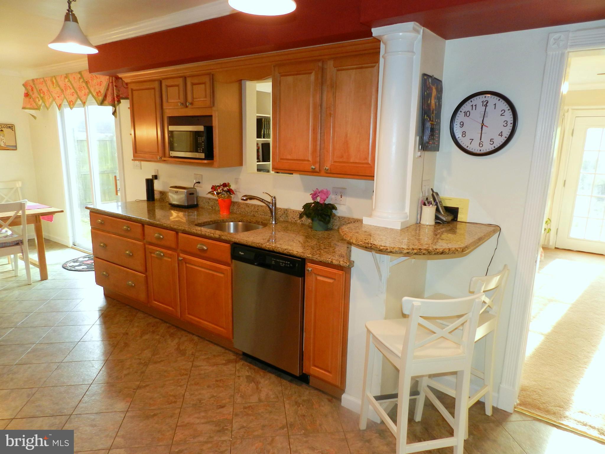 17104 Whites Road Poolesville, MD 20837 - Photo 7 of 30 Kitchen