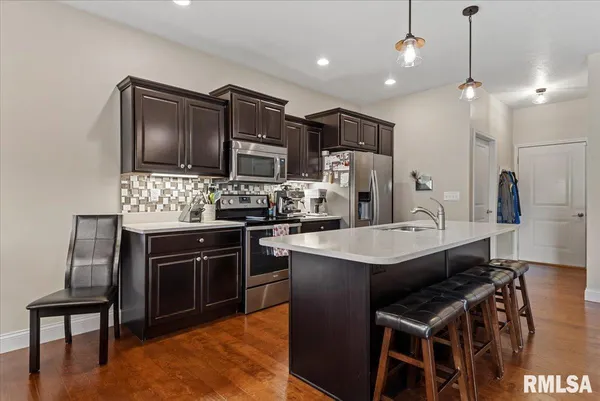 $399,900 | 3204 Grassmere Drive, Springfield, IL 62711