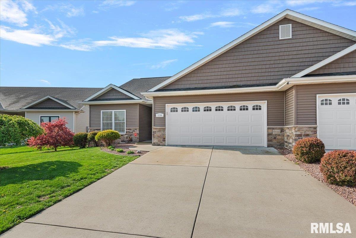 3204 Grassmere Drive Springfield, IL 62711 - Photo 2 of 43