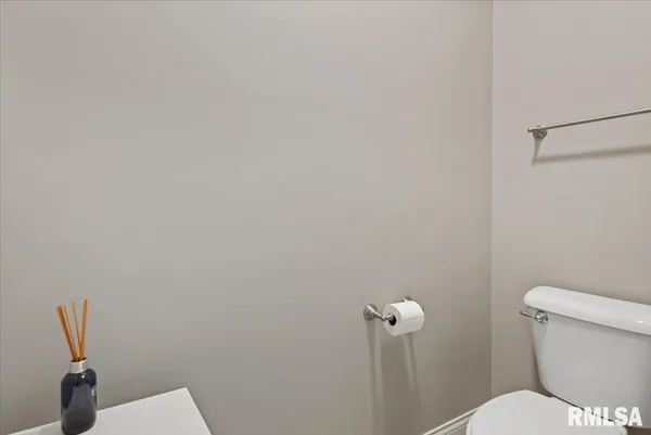 $399,900 | 3204 Grassmere Drive, Springfield, IL 62711