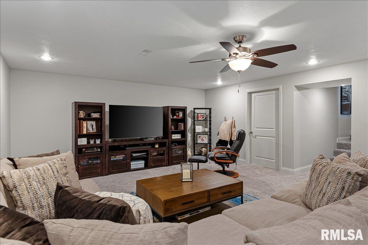 3204 Grassmere Drive Springfield, IL 62711 - Photo 31 of 43