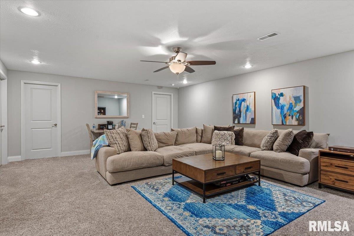 3204 Grassmere Drive Springfield, IL 62711 - Photo 33 of 43