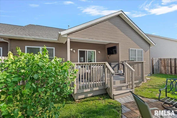 $399,900 | 3204 Grassmere Drive, Springfield, IL 62711