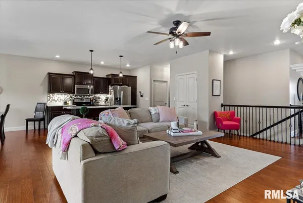 $399,900 | 3204 Grassmere Drive, Springfield, IL 62711