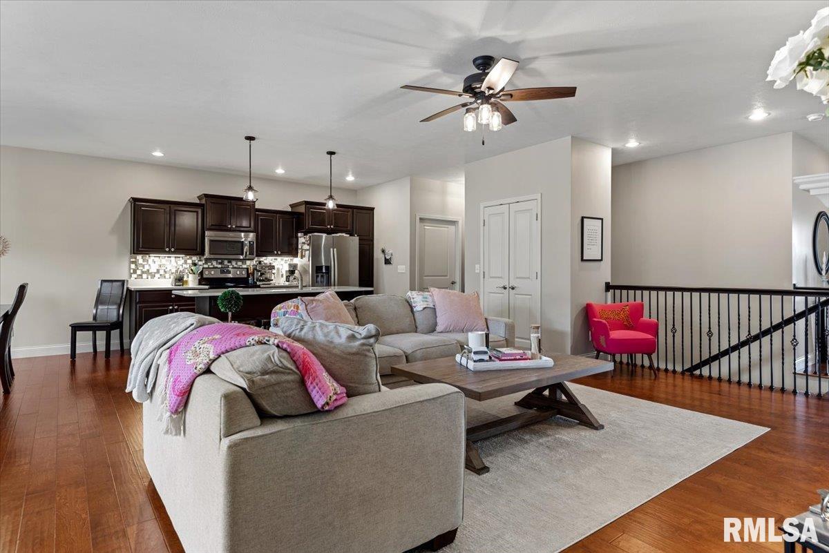 3204 Grassmere Drive Springfield, IL 62711 - Photo 5 of 43