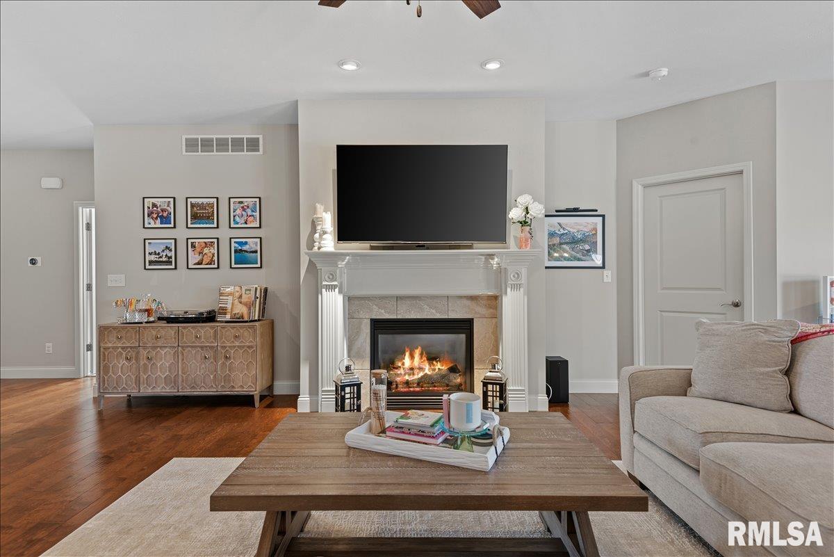 3204 Grassmere Drive Springfield, IL 62711 - Photo 7 of 43