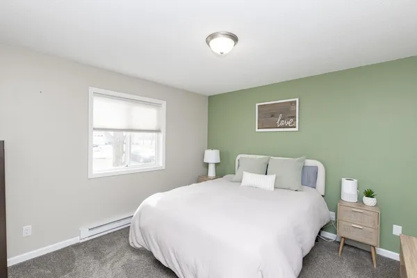 $285,000 | 505 4th Street East, Horace, ND 58047