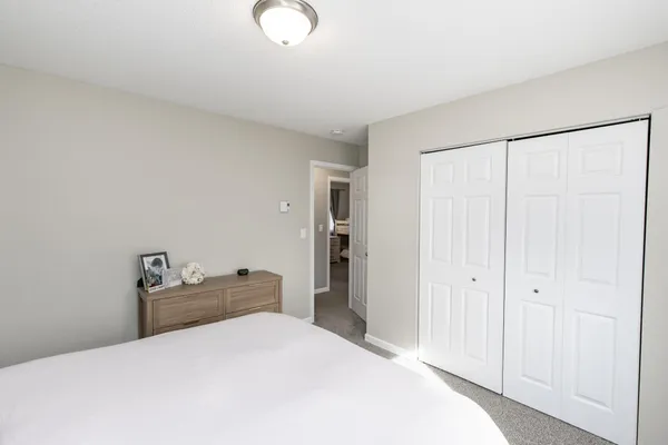 $285,000 | 505 4th Street East, Horace, ND 58047