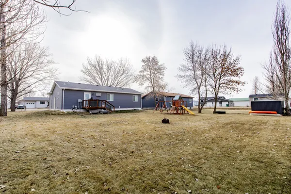 $285,000 | 505 4th Street East, Horace, ND 58047