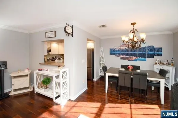 $3,800 | 11 South Maple Avenue, Unit 11B, Park Ridge, NJ 07656