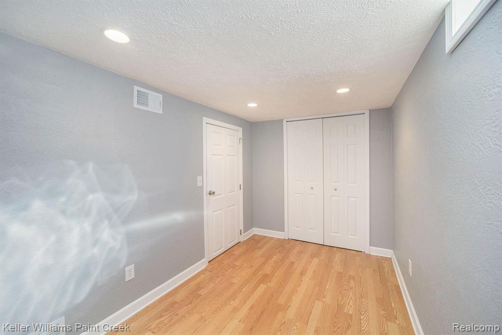 133 Stratford Lane Rochester, MI 48309 - Photo 23 of 25