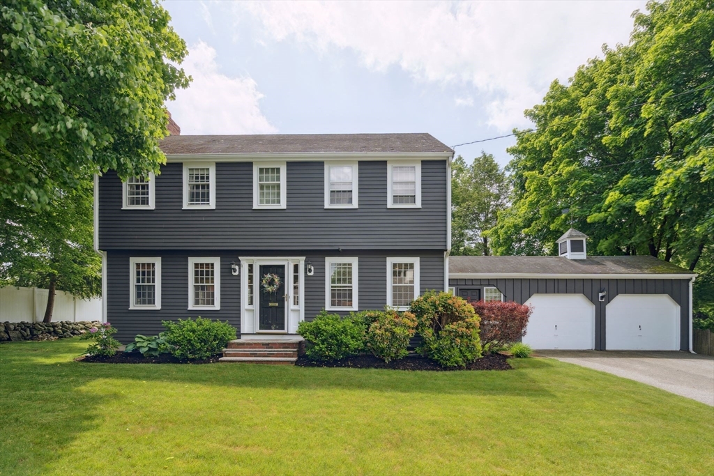 8 Grant Road Lynnfield, MA 01940 - Photo 1 of 36 Gallery Image 1