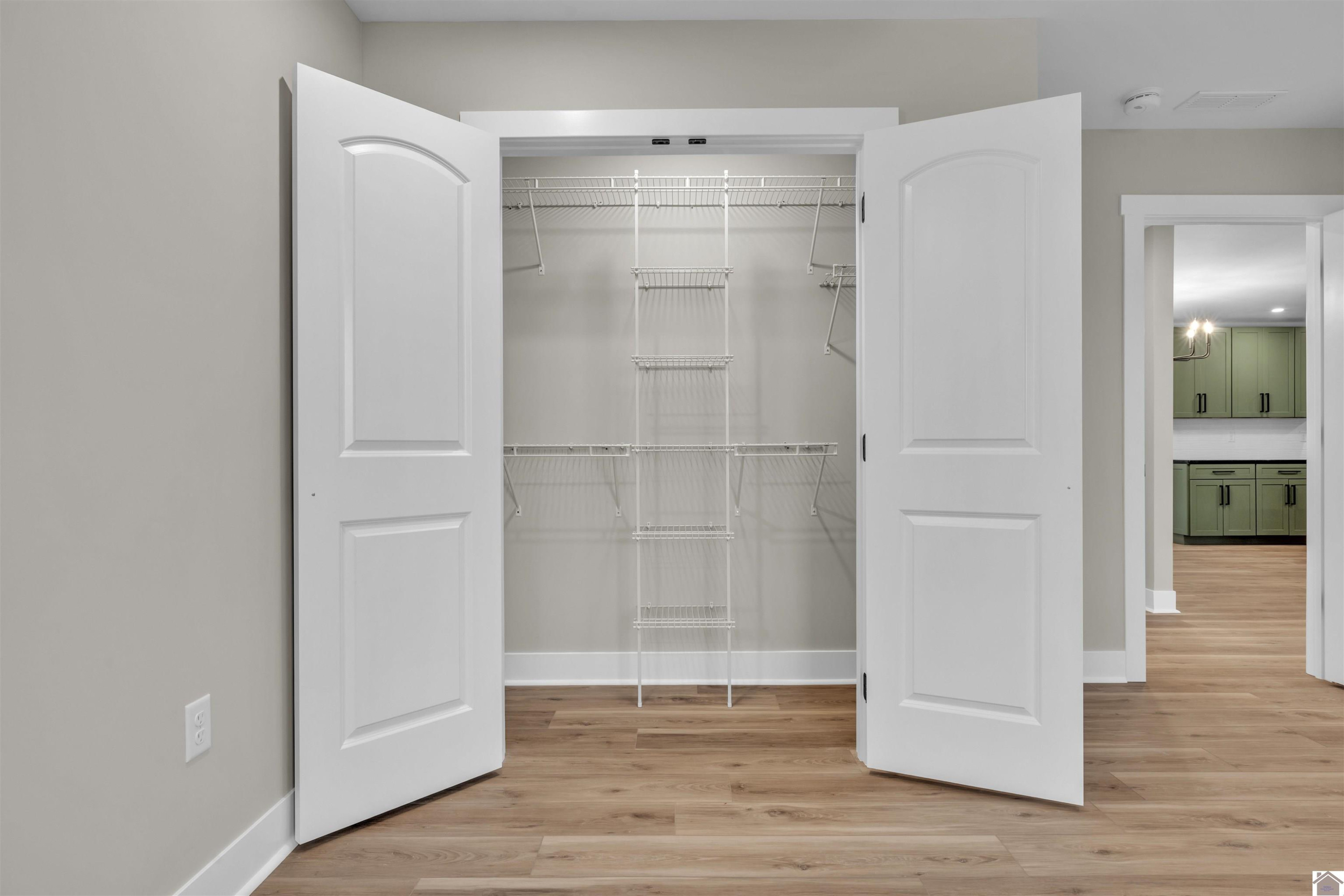 41 Applewood Road Murray, KY 42071 - Photo 16 of 36 Closet Maid Installed