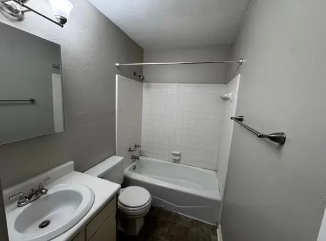 $1,195 | 1571 Live Oak Drive, Unit A, Tallahassee, FL 32301