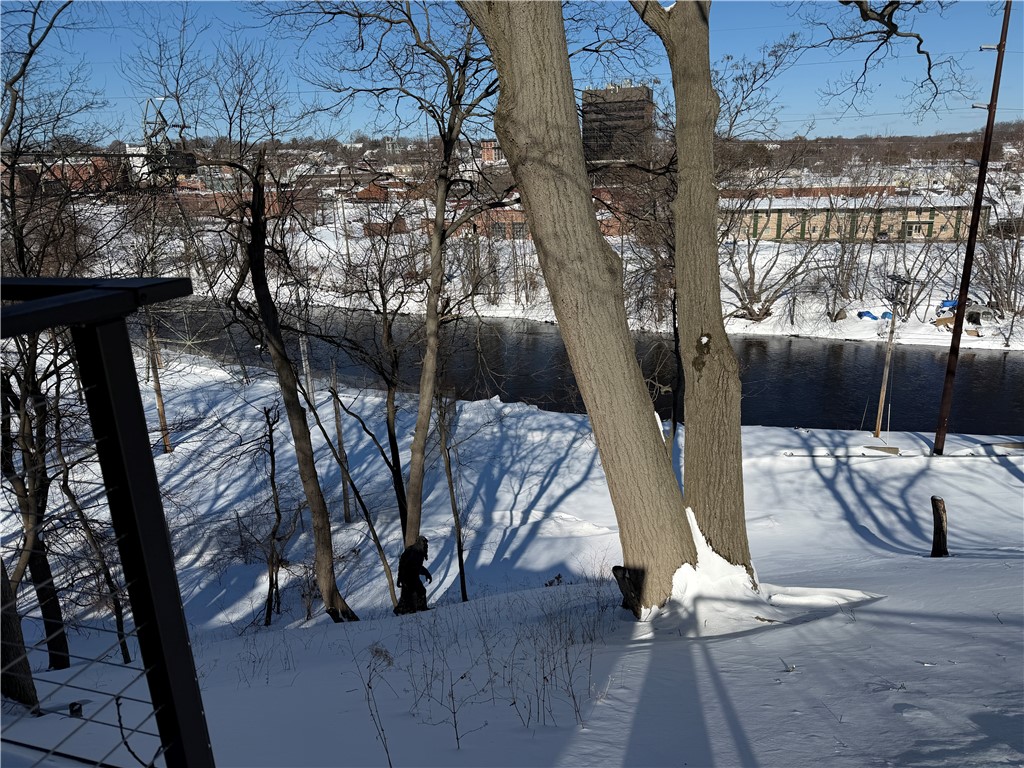 27 West Park Place, Unit 2F Woonsocket, RI 02895 - Photo 3 of 10 Rear Yard View