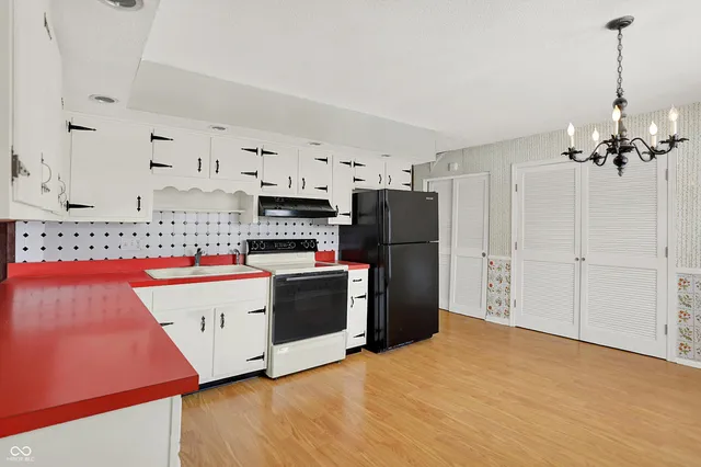 $374,000 | 10020 Holaday Drive West, Carmel, IN 46032