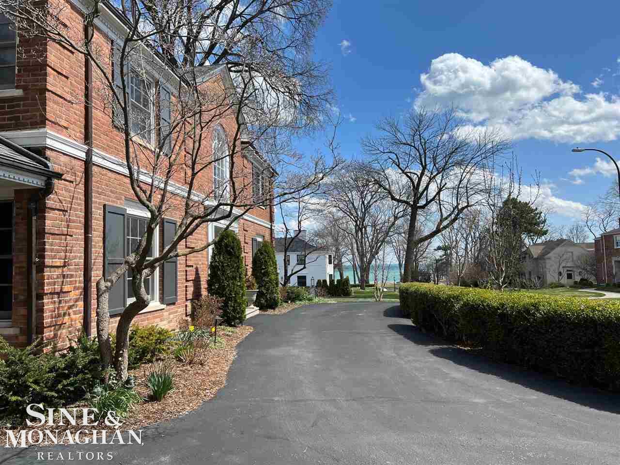 26 Harbor Hill Road Grosse Pointe Farms, MI 48236 - Photo 4 of 42