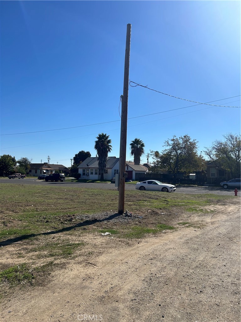 1563 P Newman, CA 95360 - Photo 7 of 8