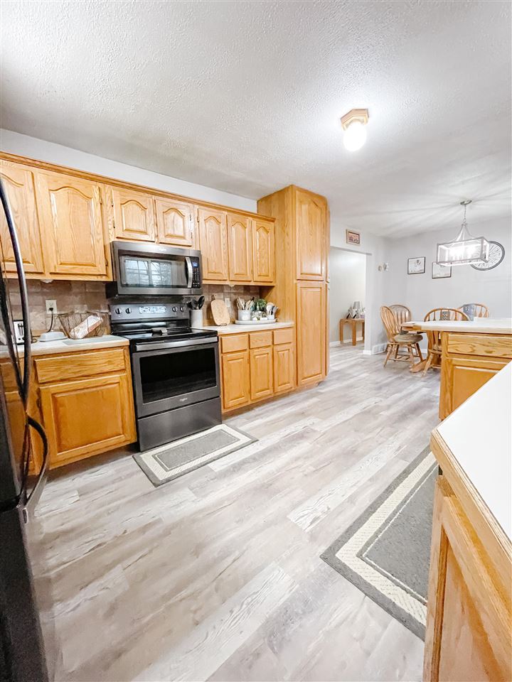 1820 Garrison Road Owosso, MI 48867 - Photo 8 of 25