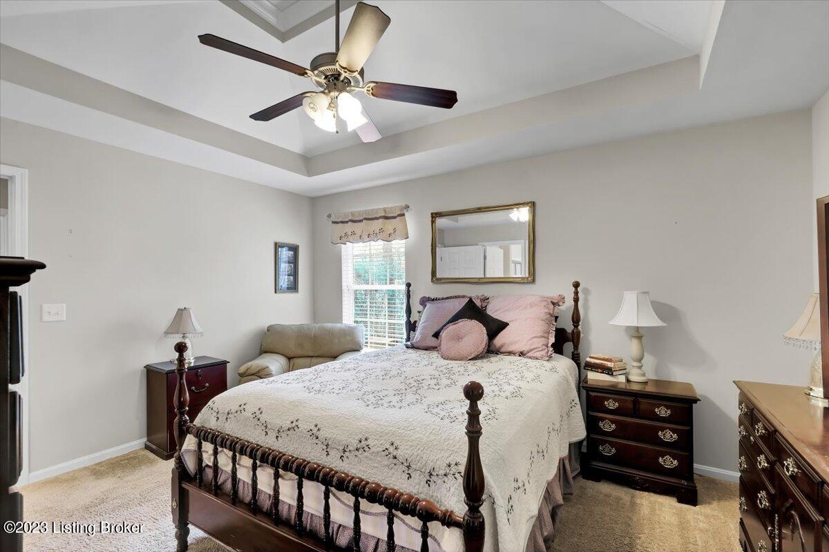 6458 Renate Road Louisville, KY 40291 - Photo 16 of 32 Primary