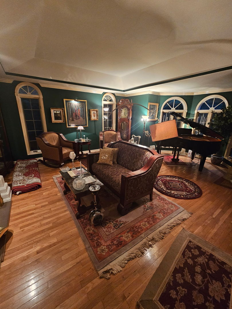 22775 Sherman Road Steger, IL 60475 - Photo 9 of 23 a living room with furniture