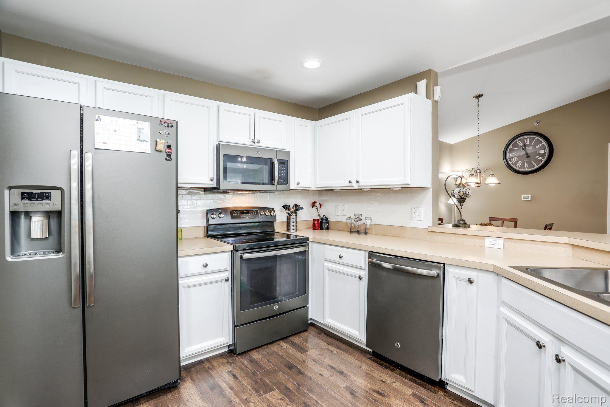 1730 Deepwood Circle Rochester, MI 48307 - Photo 13 of 20 Gallery Image 13