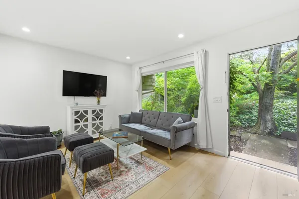 $797,000 | 1411 Casa Buena Drive, Unit 46, Corte Madera, CA 94925