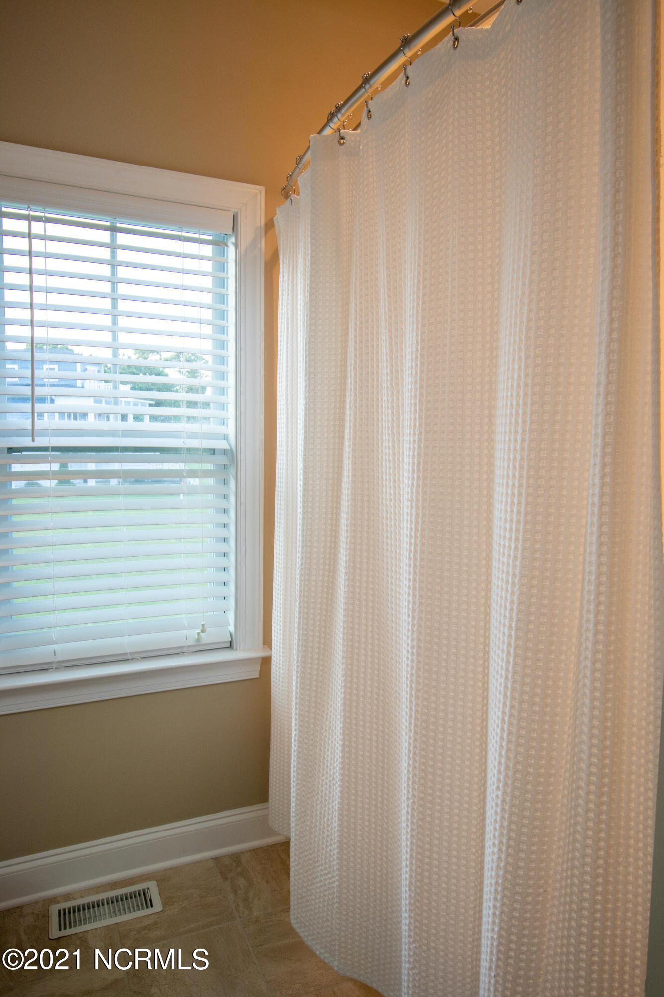 524 White Picket Way Holly Ridge, NC 28445 - Photo 17 of 43 Guest Bath 2A