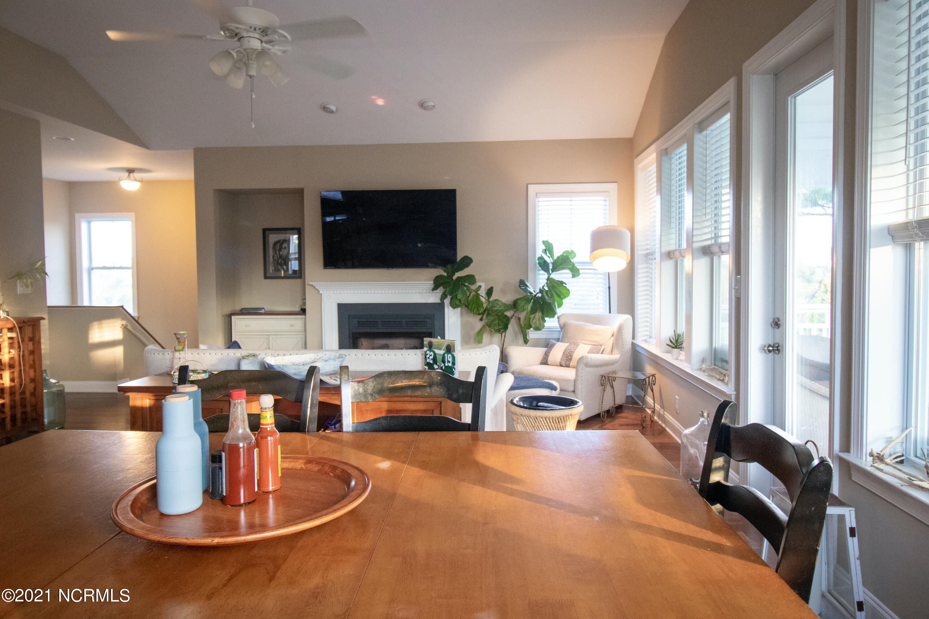 524 White Picket Way Holly Ridge, NC 28445 - Photo 22 of 43 Living/Dining