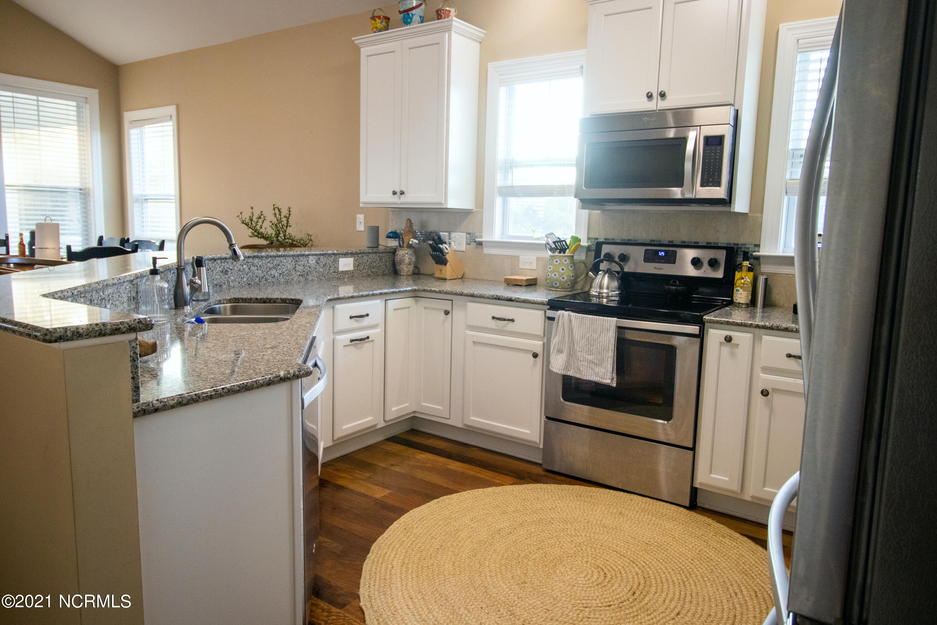 524 White Picket Way Holly Ridge, NC 28445 - Photo 24 of 43 Kitchen 2